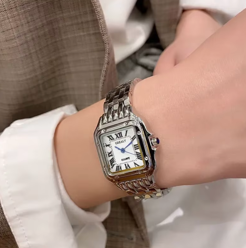 Luxury Gold Square Women’s Watch | Timeless Elegance